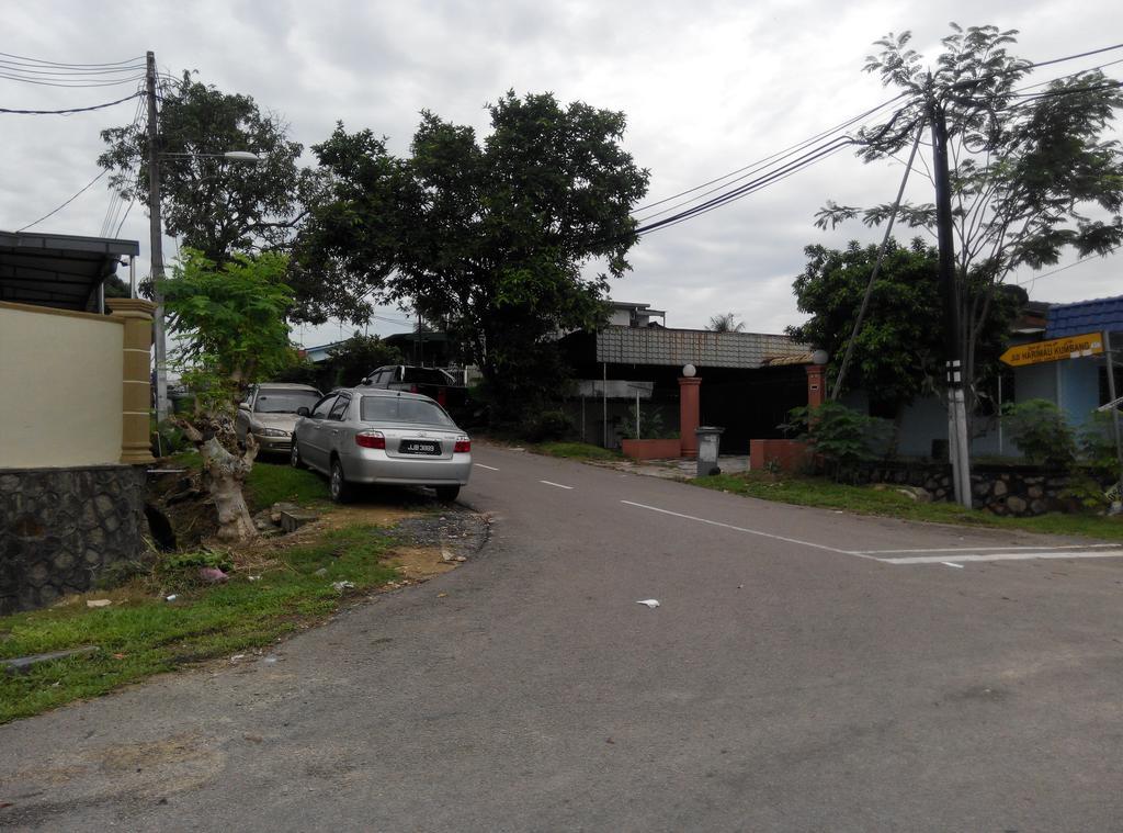 Check Inn Johor Bahru Dış mekan fotoğraf