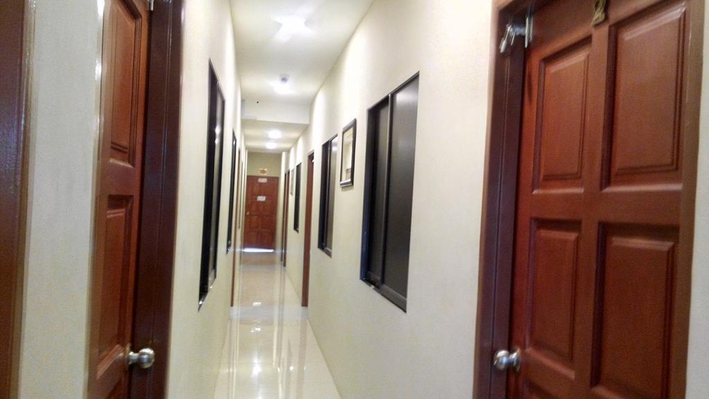 Check Inn Johor Bahru Dış mekan fotoğraf