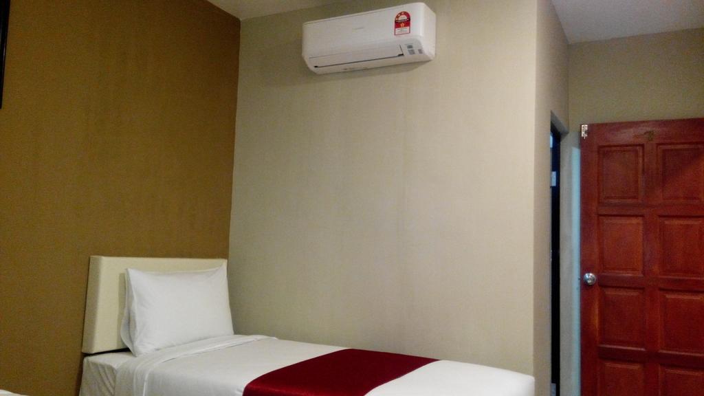 Check Inn Johor Bahru Dış mekan fotoğraf