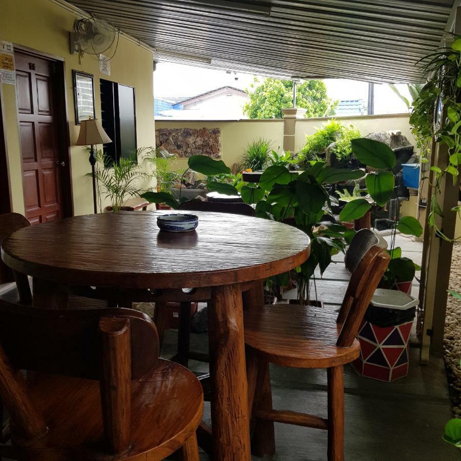 Check Inn Johor Bahru Dış mekan fotoğraf