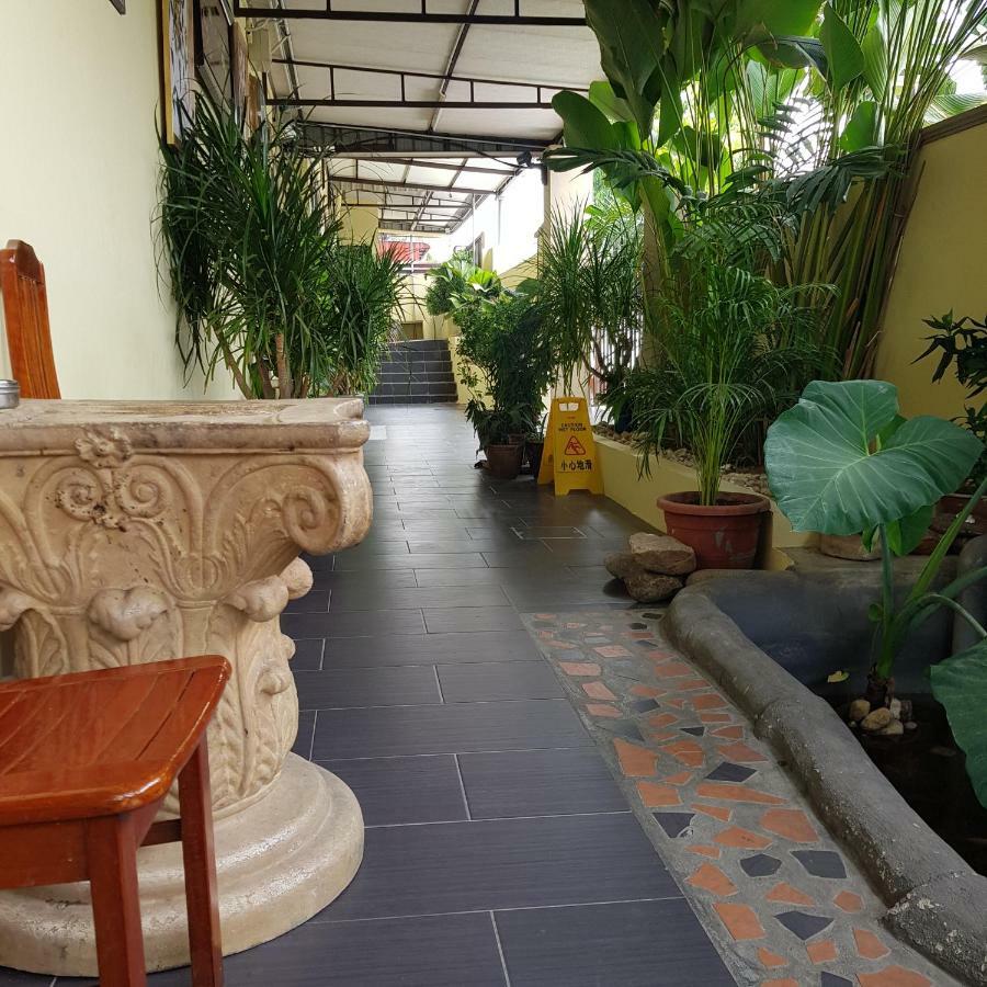 Check Inn Johor Bahru Dış mekan fotoğraf