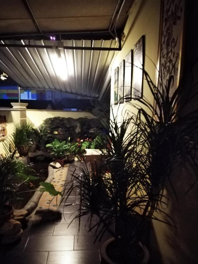 Check Inn Johor Bahru Dış mekan fotoğraf